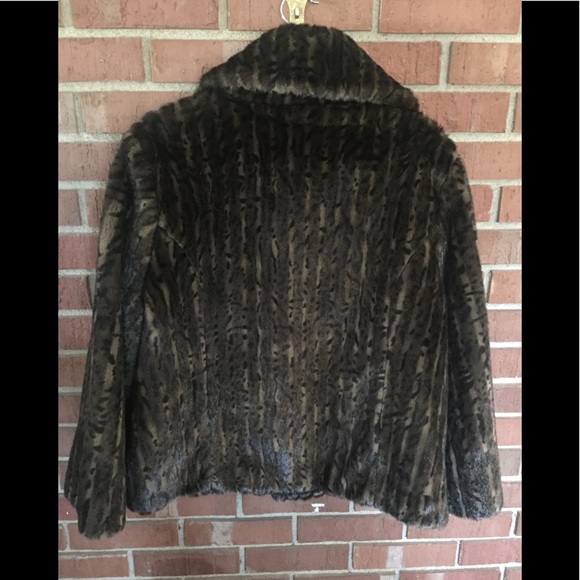 Faux Fur Coat - Like New - Picture 3 of 6